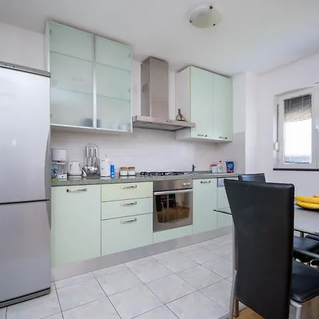 Апартаменты With Parking Space Sali, Dugi Otok - 16324 *