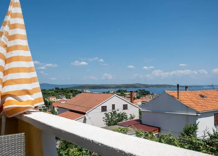 Apartament With Parking Space Sali, Dugi Otok - 16324 Sali